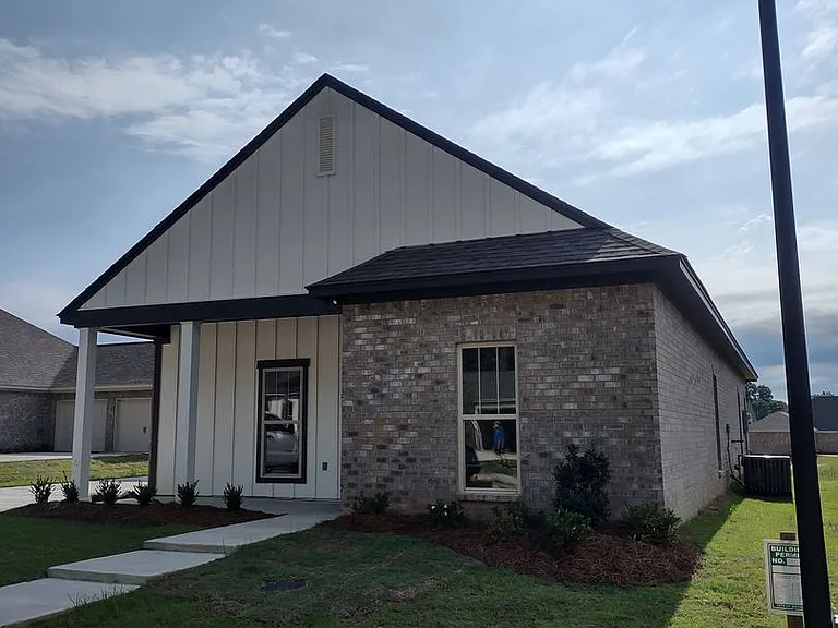 843 Long Leaf Cir — Photo 4