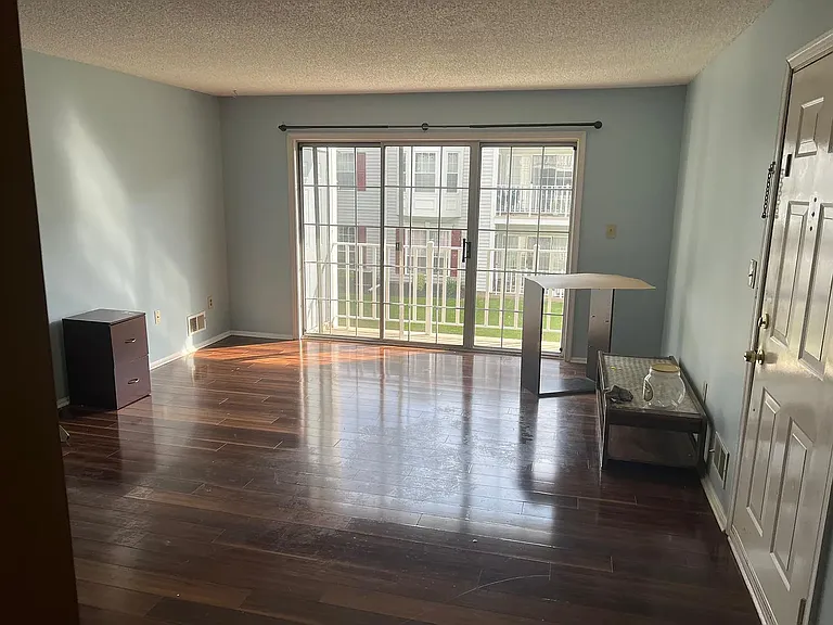 14 Pembrook Ave #14 — Photo 9