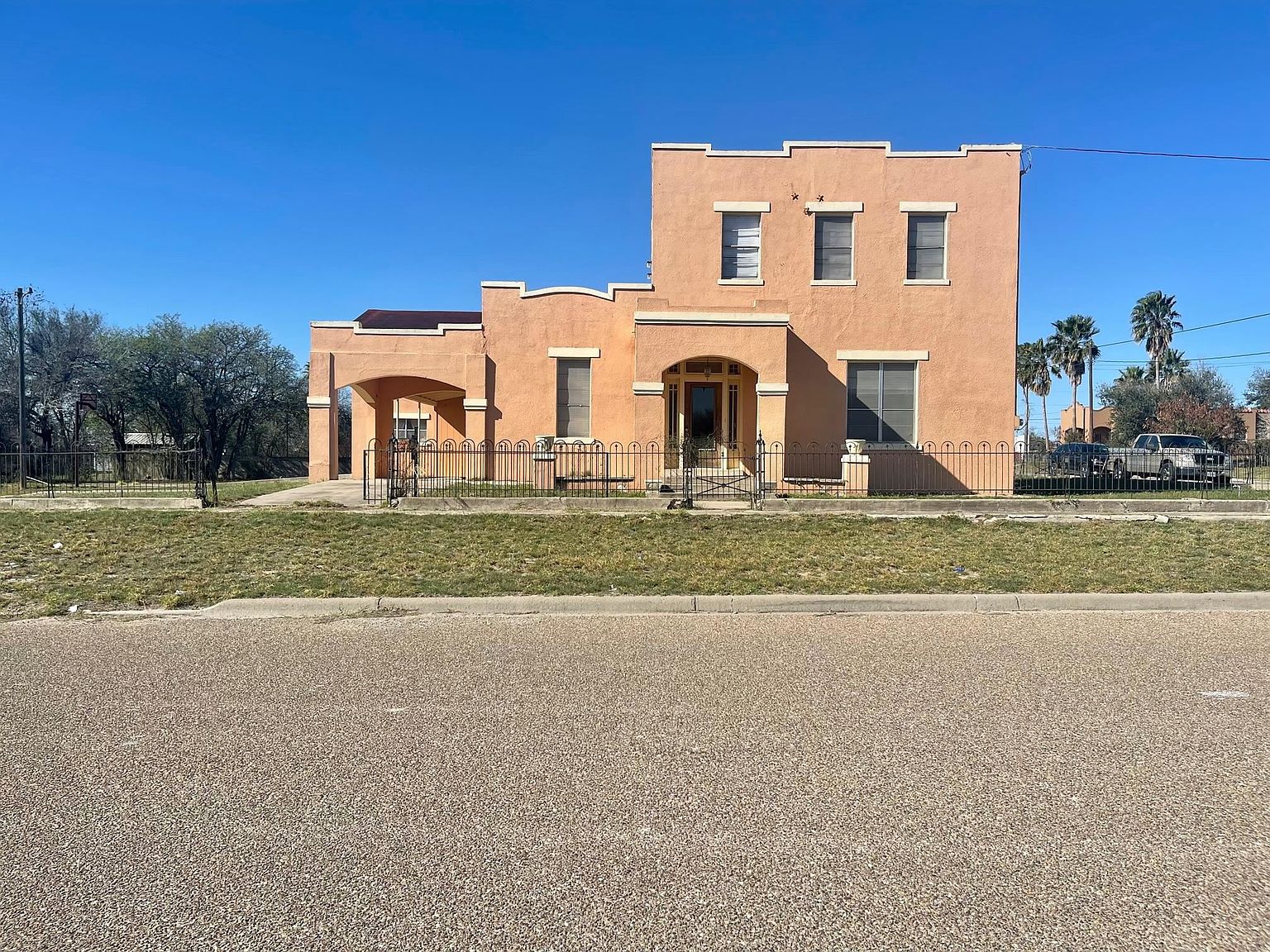 411 E North St, Hebbronville, TX 78361 Zillow
