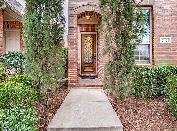 3rd image of 242 Carrington Ln