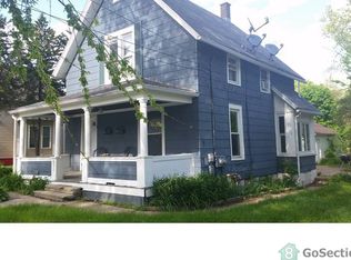 631 Grace St APT 1, Elgin, IL 60120