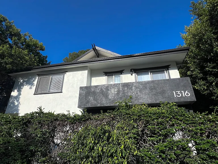 1316 N Fairfax Ave #2 — Photo 34