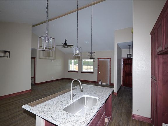 5th image of 127 E McAnelly St