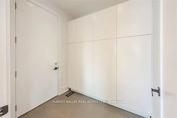 3279 Lakeshore Rd — Photo 25