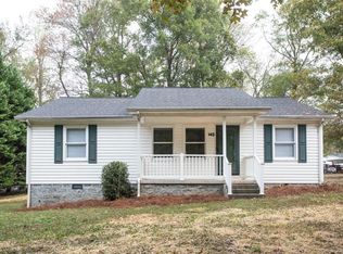 142 Old Meadowbrook Rd, Mooresville, NC 28115