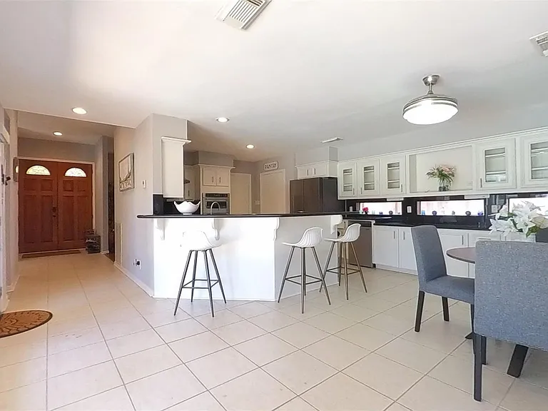 3339 Country Club Blvd — Photo 11