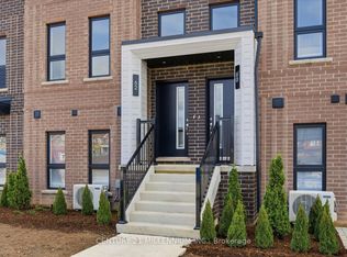 62 Kenesky Dr #2, Hamilton, ON L8B 1X1