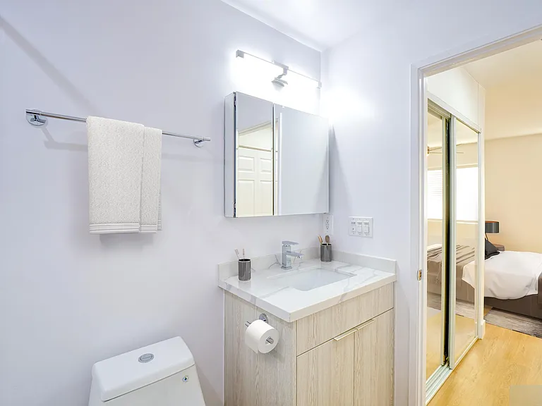 Virtually Staged 2BR2BA