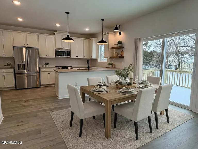 27 Butternut Dr — Photo 5