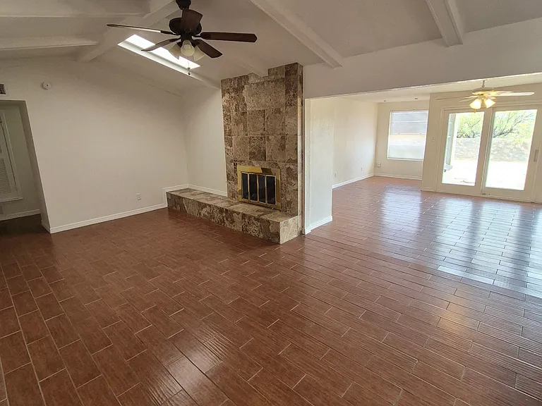 6644 Mariposa Dr — Photo 41