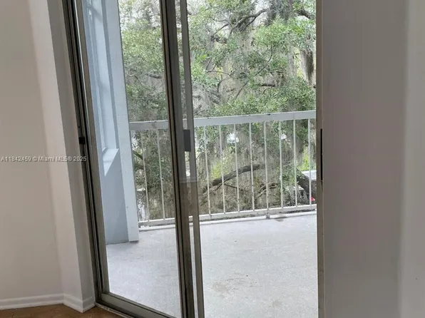 2569 Grassy Point Dr Unit 303, Lake Mary, FL 32746