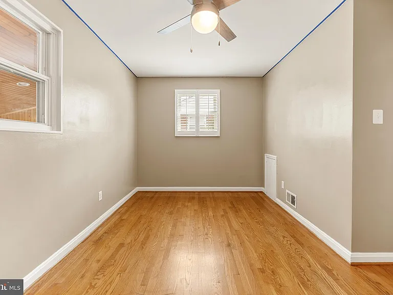 11809 Timber Ln — Photo 11
