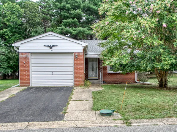 92 Constitution Boulevard, Whiting, NJ 08759
