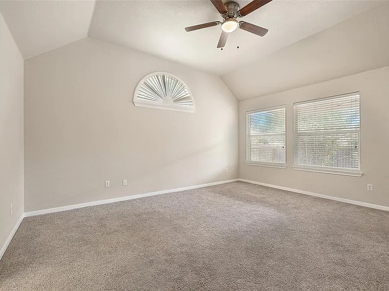 9000 Deurne Dr — Photo 13