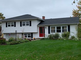 76 Quirico Dr, Pittsfield, MA 01201