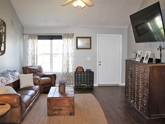 5th image of 3037 Weybridge Dr