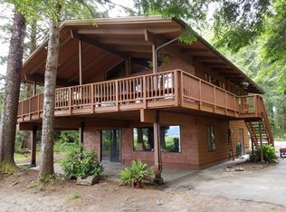 13210 Sandridge Rd, Long Beach, WA 98631