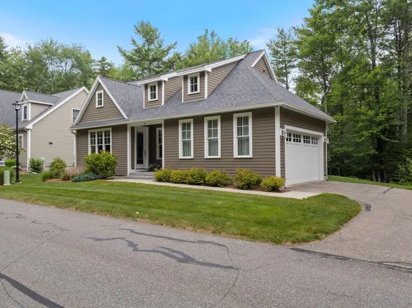 27 Sycamore Lane #1, Kennebunk, ME 04043