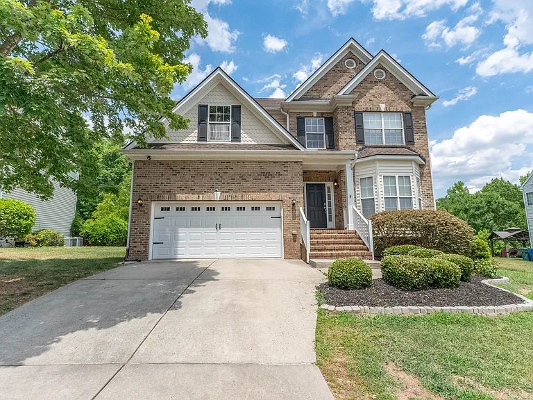 25 Forest Creek Dr — Photo 1