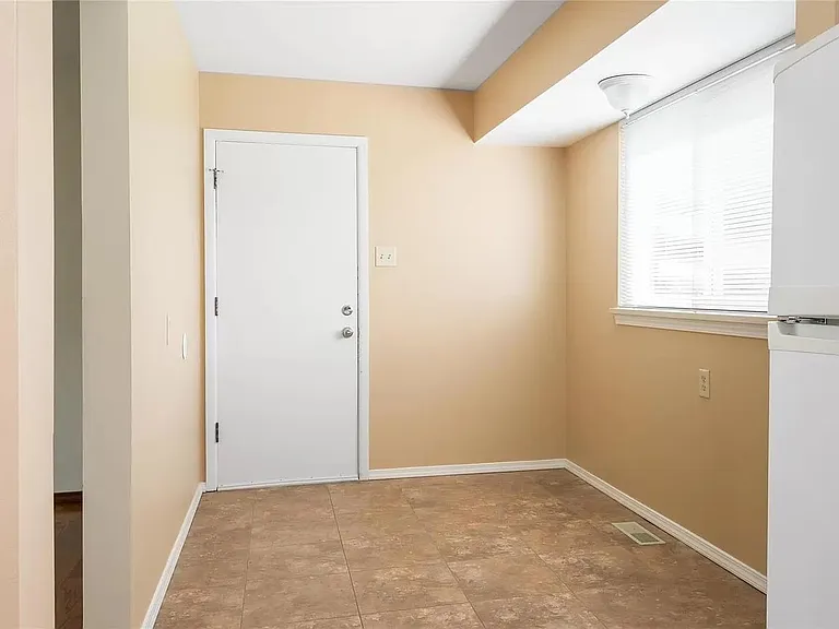 826 Judson Manor Dr — Photo 11