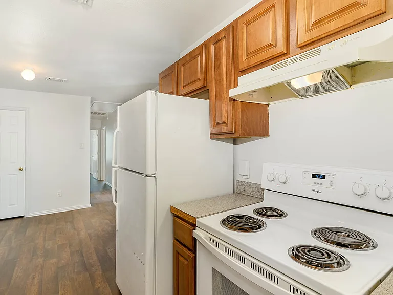 2907 La Salle St — Photo 24