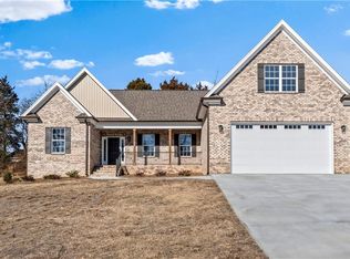 159 Wynnfall Dr, Lexington, NC 27295