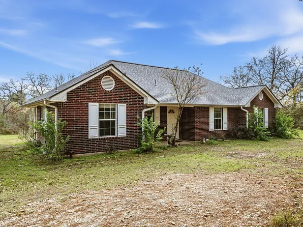 691 Bishop Rd, Huntsville, TX 77320