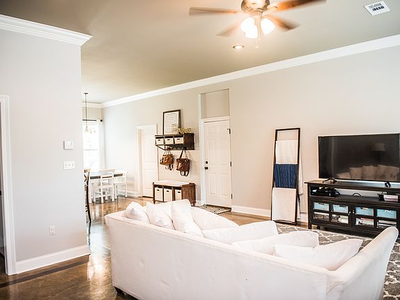 Open-concept living/dining