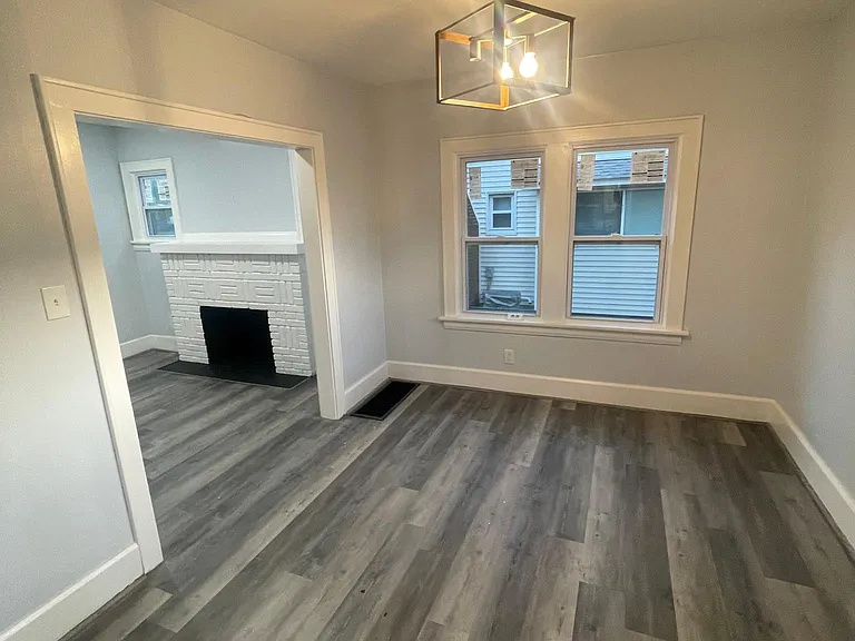 1488 Brown St — Photo 4