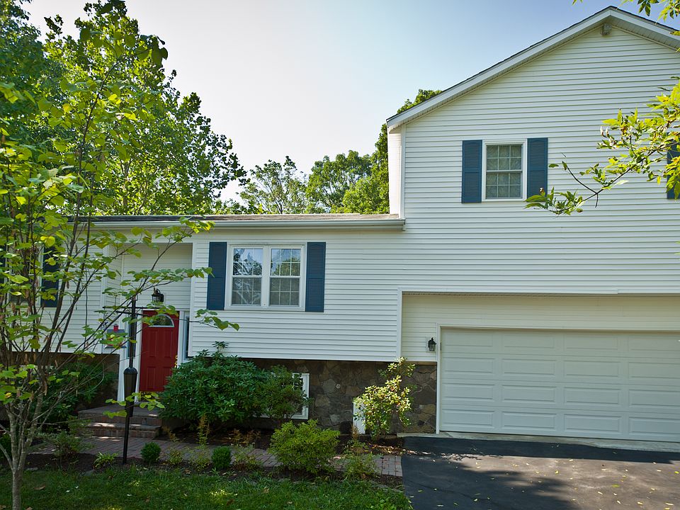 1st image of 1317 Bayshire Ln