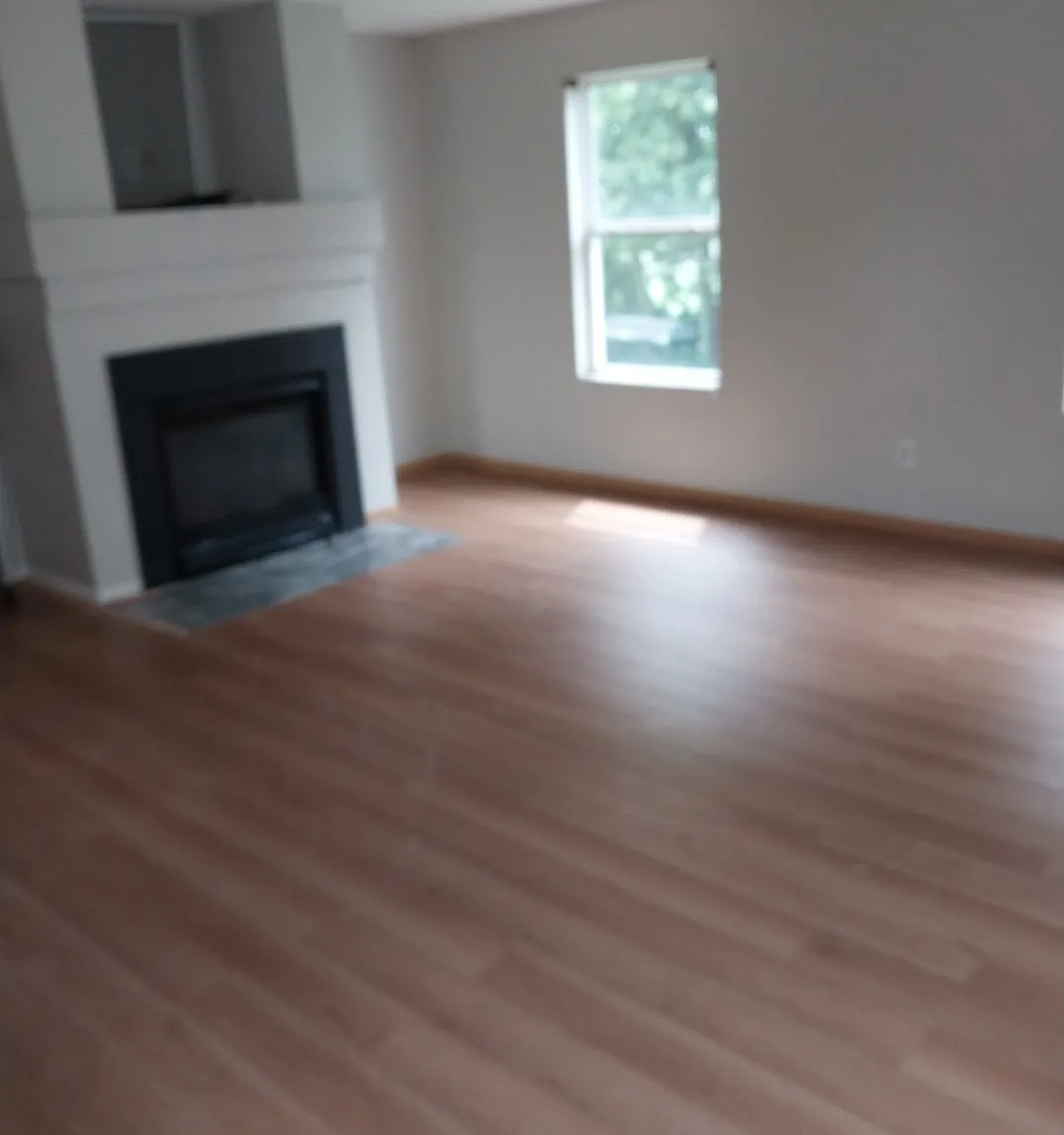 493 Wellsleyglen Dr — Photo 3