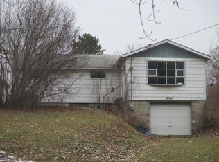 14 Travis Dr, Elmira, NY 14903