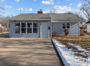 860 Hunt Ave, Neenah, WI 54956