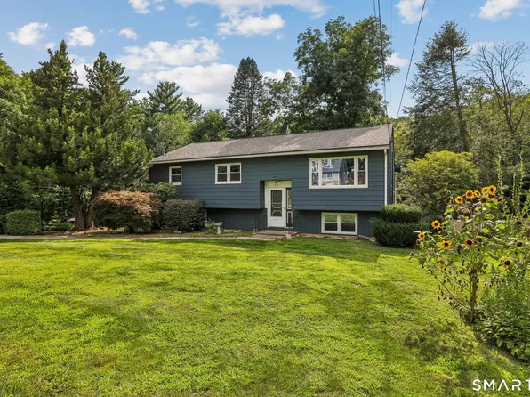 25 Woodbury Drive, Danbury, CT 06811