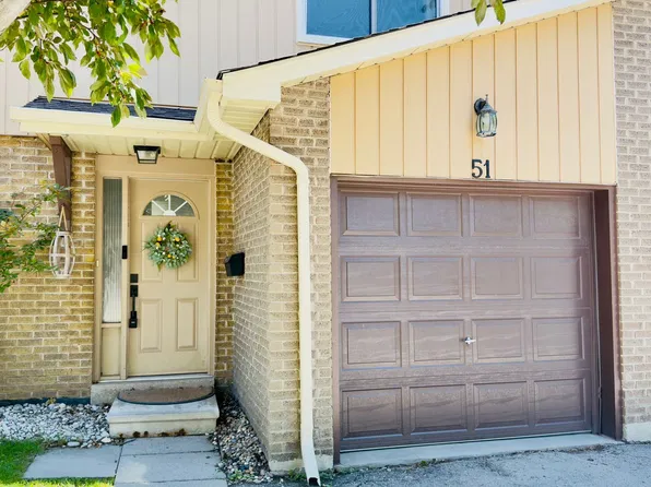 51 Paulander Dr #51, Kitchener, ON N2M 5E5