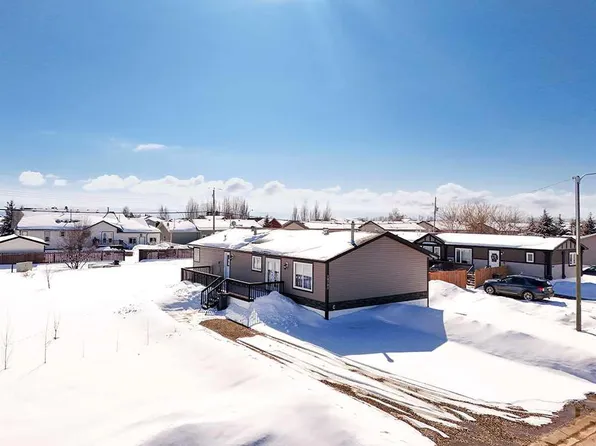 10705 N 101st Ave, Mackenzie County, AB T0H 2H0