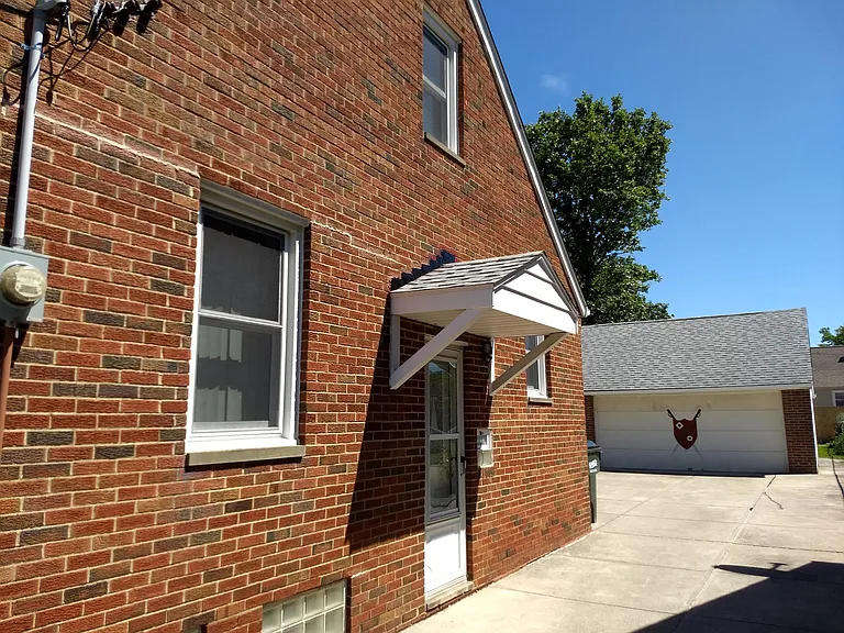 21480 Arbor Ave — Photo 6