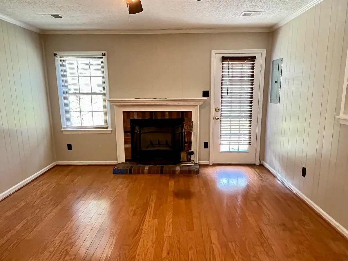 Den leading to patio - 901 Fairborn Cir