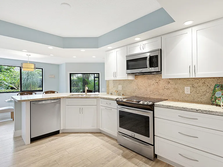 204 Sea Oats Dr #D — Photo 8