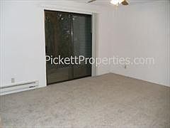 4th image of 1345 NW Silver St APT D