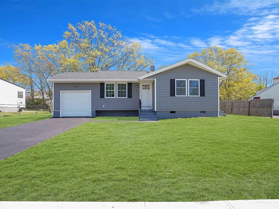 1st image of 21 Salem Ln