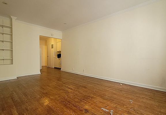 3rd image of 1378 Lexington Ave #3A