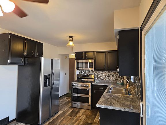 5th image of 1890 Dorr Rd