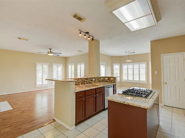 1803 Senca Springs Ct — Photo 19