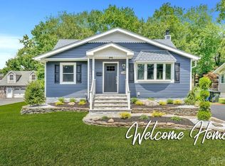 114 Morningside Rd, Colonia, NJ 07067