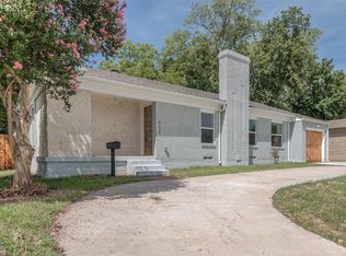 655 Peavy Rd, Dallas, TX 75218