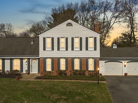 4th image of 4 Ansted Ct