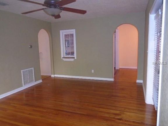5th image of 1517 S Mills Ave