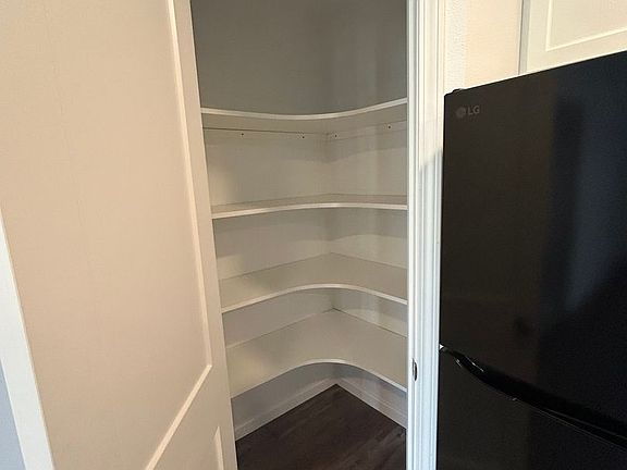 4th image of 1214 Mosinee Ave #9