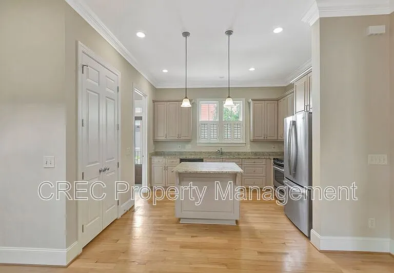 1705 Doldridge St — Photo 12